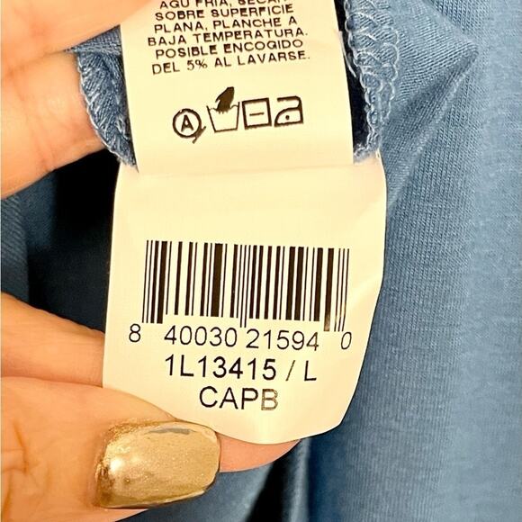 Karen Kane Women's Light Blue Puff Sleeve Scoop Neck Blouse Size Large 🦋💙 - Picture 9 of 12